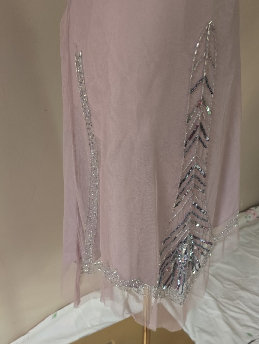 Wet Seal Mauve Asymmetrical Sequin Hem Skirt - Picture 10 of 12